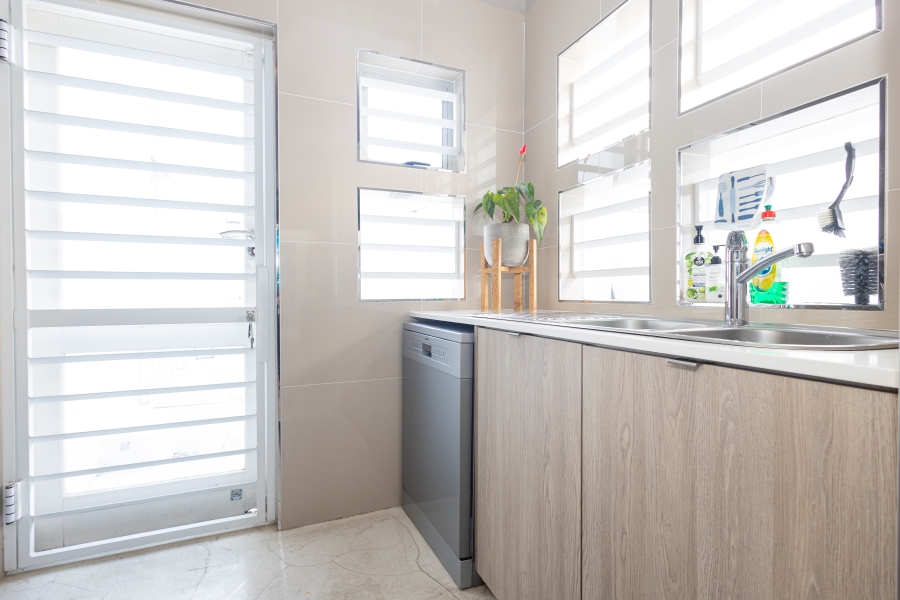 3 Bedroom Property for Sale in Plattekloof 3 Western Cape